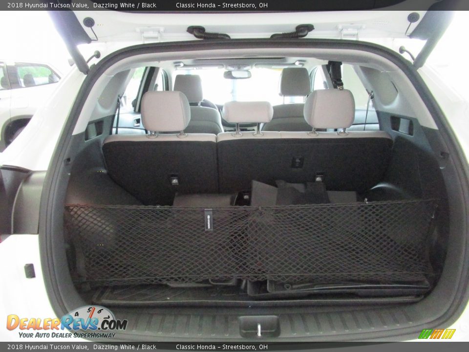 2018 Hyundai Tucson Value Dazzling White / Black Photo #34