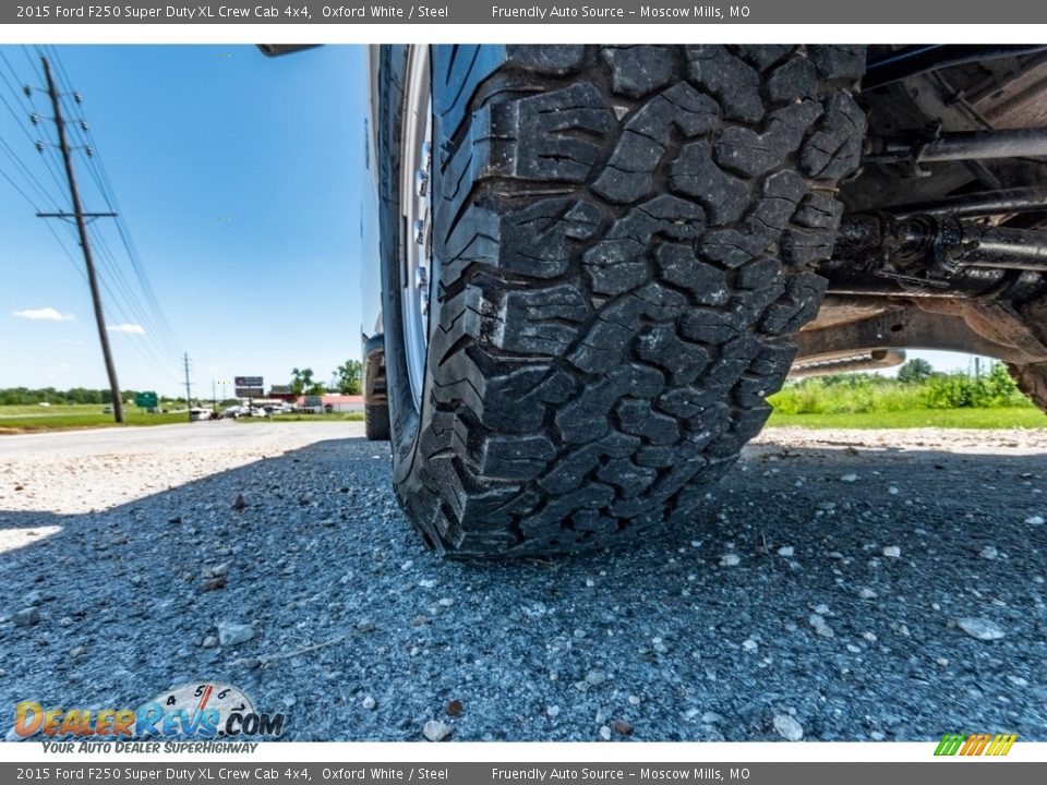 2015 Ford F250 Super Duty XL Crew Cab 4x4 Oxford White / Steel Photo #11