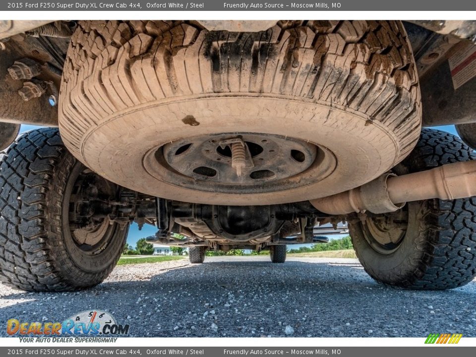 2015 Ford F250 Super Duty XL Crew Cab 4x4 Oxford White / Steel Photo #13