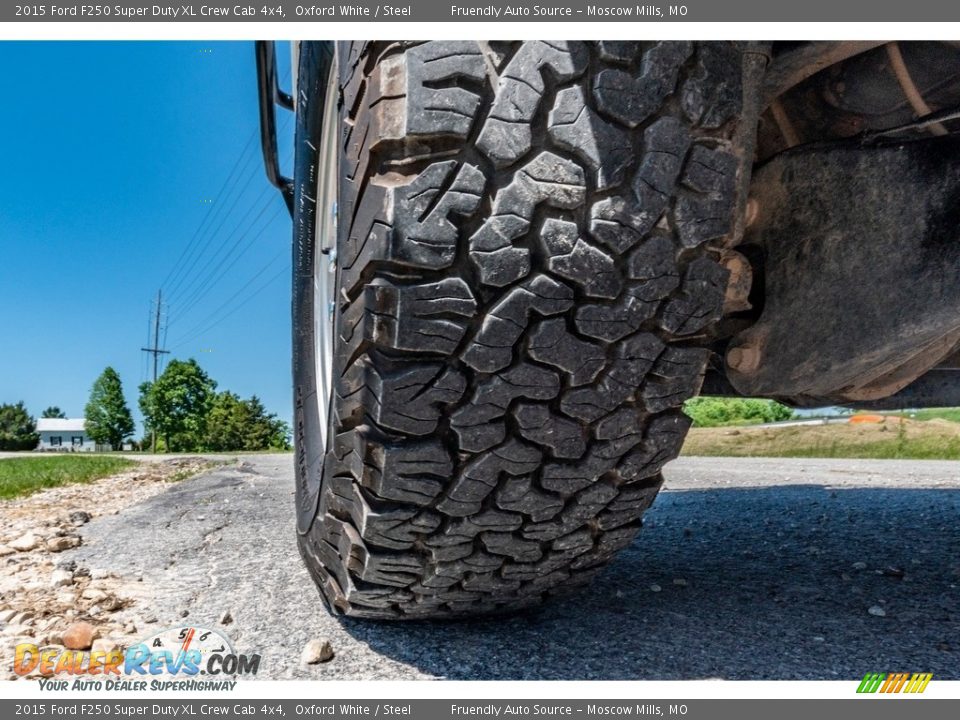 2015 Ford F250 Super Duty XL Crew Cab 4x4 Oxford White / Steel Photo #16