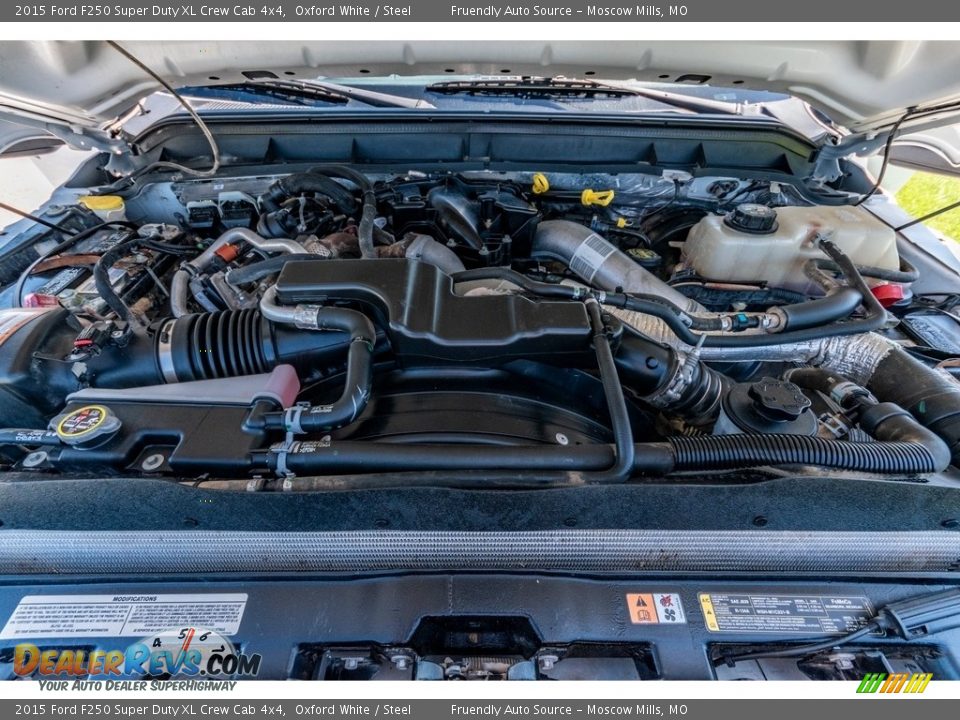 2015 Ford F250 Super Duty XL Crew Cab 4x4 Oxford White / Steel Photo #17