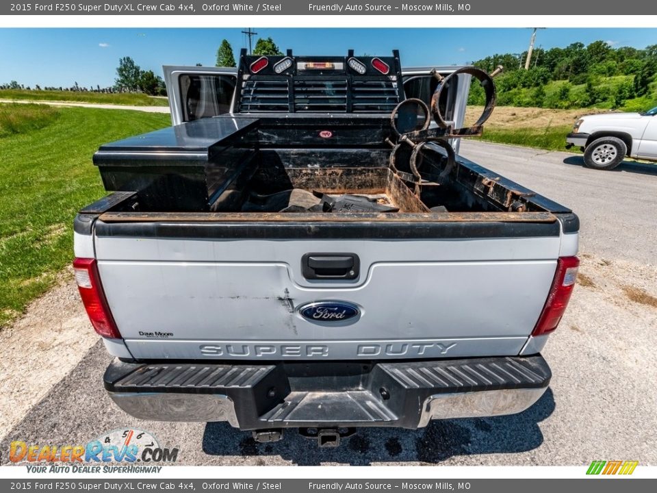 2015 Ford F250 Super Duty XL Crew Cab 4x4 Oxford White / Steel Photo #26