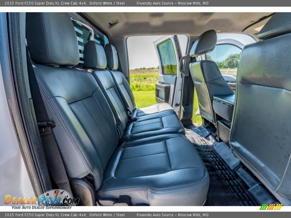 2015 Ford F250 Super Duty XL Crew Cab 4x4 Oxford White / Steel Photo #27