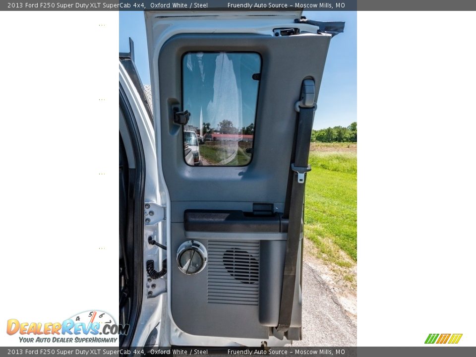 2013 Ford F250 Super Duty XLT SuperCab 4x4 Oxford White / Steel Photo #24