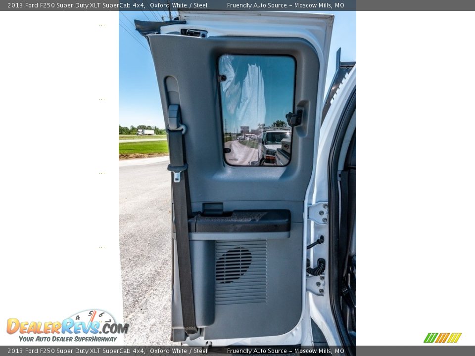 2013 Ford F250 Super Duty XLT SuperCab 4x4 Oxford White / Steel Photo #30