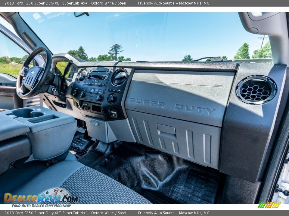 2013 Ford F250 Super Duty XLT SuperCab 4x4 Oxford White / Steel Photo #36