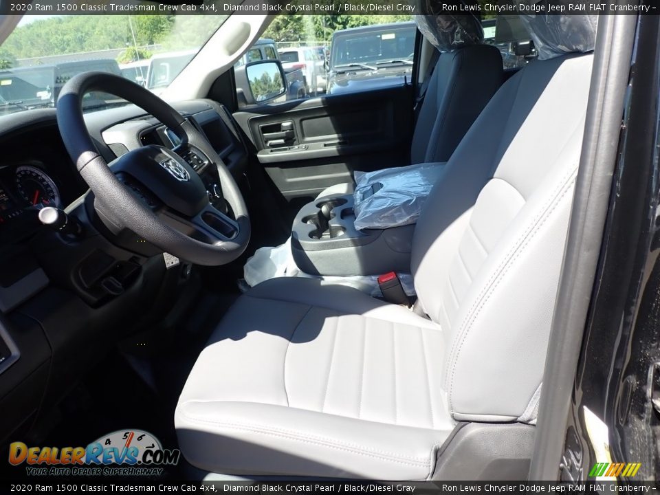 2020 Ram 1500 Classic Tradesman Crew Cab 4x4 Diamond Black Crystal Pearl / Black/Diesel Gray Photo #16