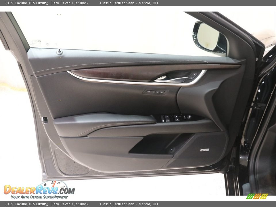 2019 Cadillac XTS Luxury Black Raven / Jet Black Photo #5