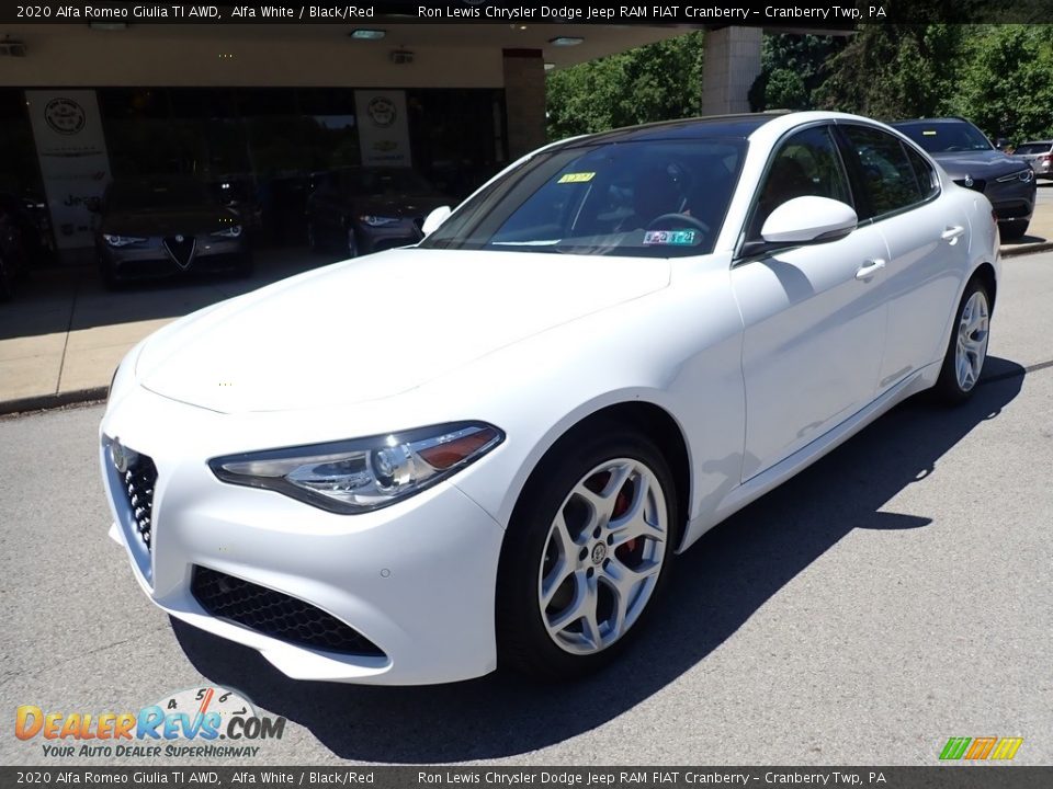 2020 Alfa Romeo Giulia TI AWD Alfa White / Black/Red Photo #3