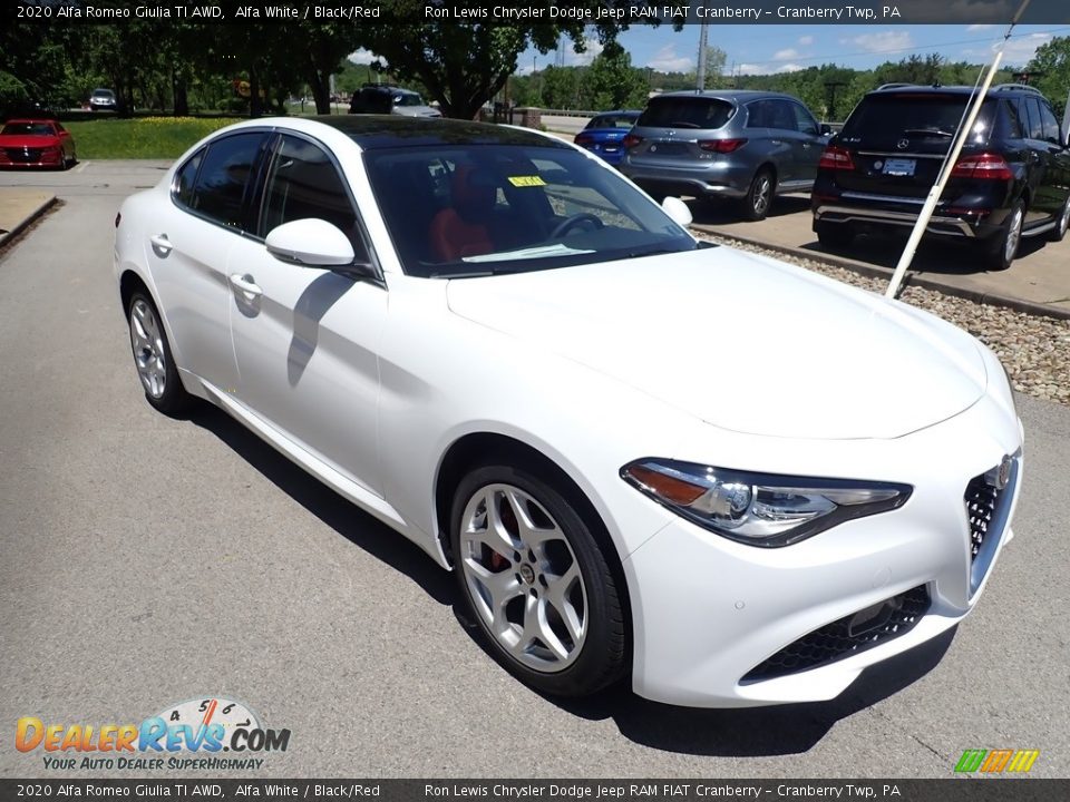 2020 Alfa Romeo Giulia TI AWD Alfa White / Black/Red Photo #9