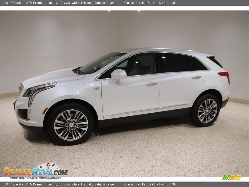 2017 Cadillac XT5 Premium Luxury Crystal White Tricoat / Sahara Beige Photo #3