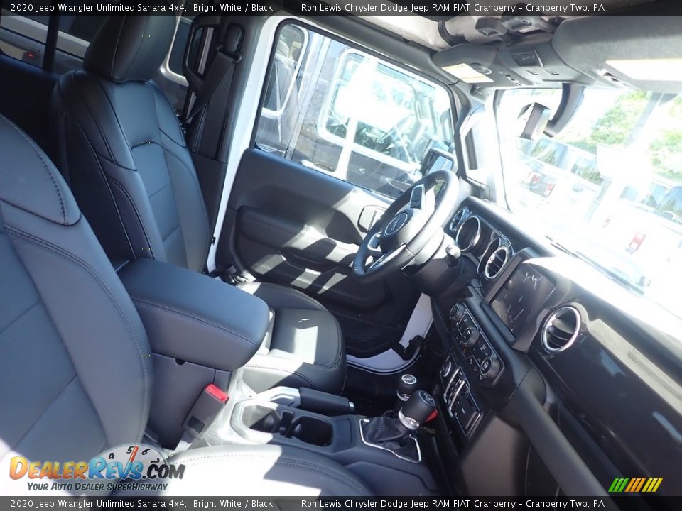 2020 Jeep Wrangler Unlimited Sahara 4x4 Bright White / Black Photo #6