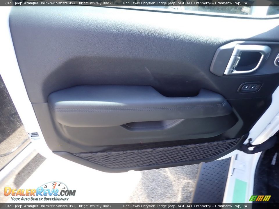 2020 Jeep Wrangler Unlimited Sahara 4x4 Bright White / Black Photo #12