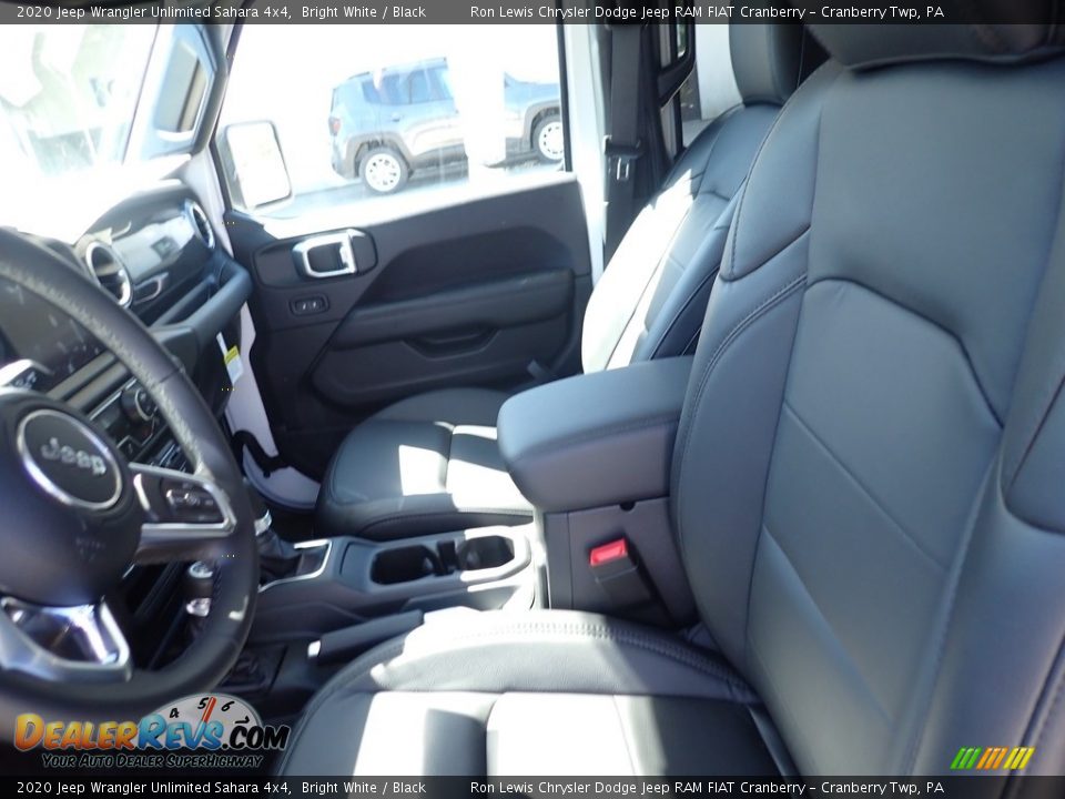2020 Jeep Wrangler Unlimited Sahara 4x4 Bright White / Black Photo #13