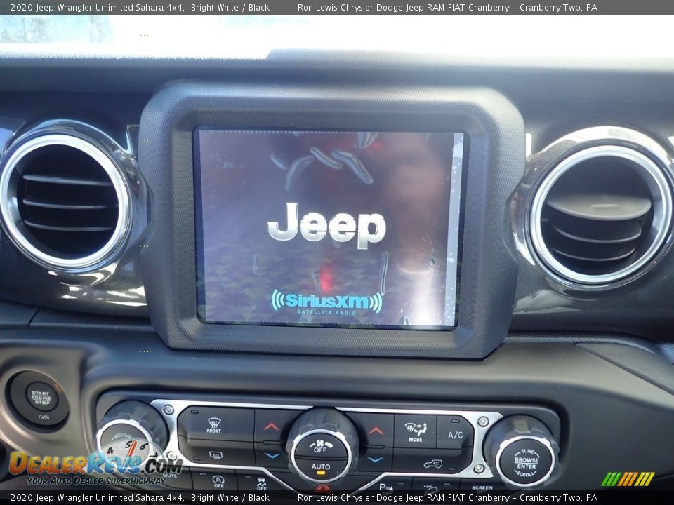 2020 Jeep Wrangler Unlimited Sahara 4x4 Bright White / Black Photo #15