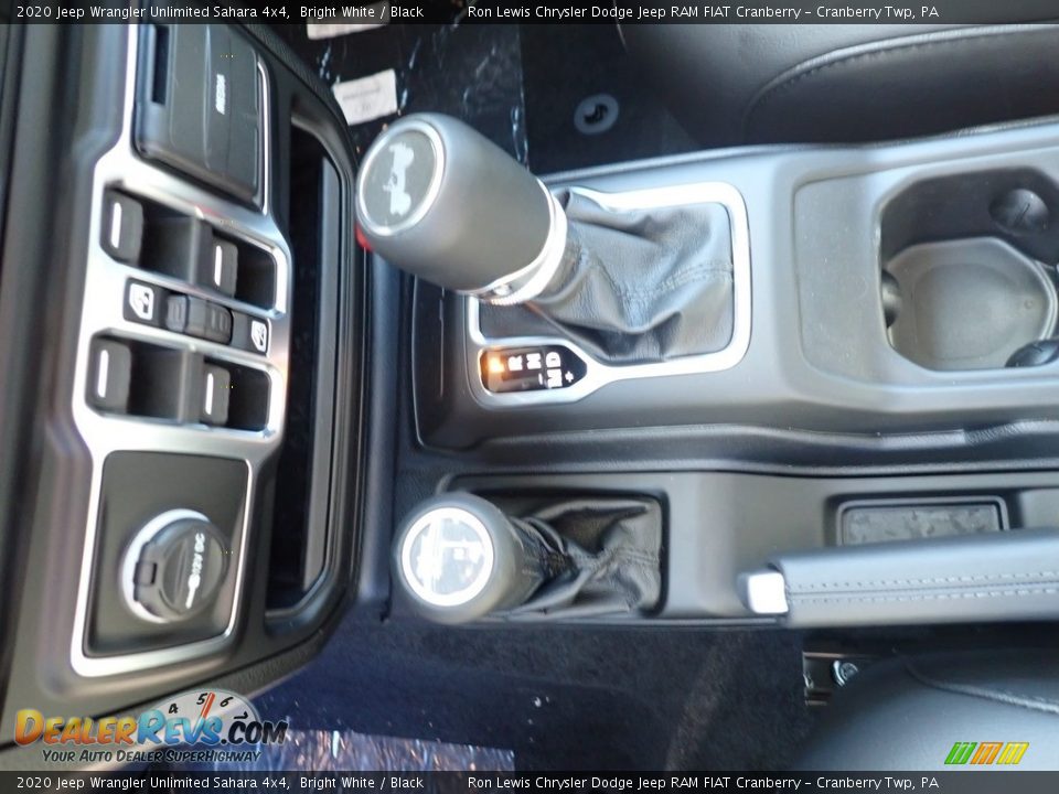 2020 Jeep Wrangler Unlimited Sahara 4x4 Bright White / Black Photo #19