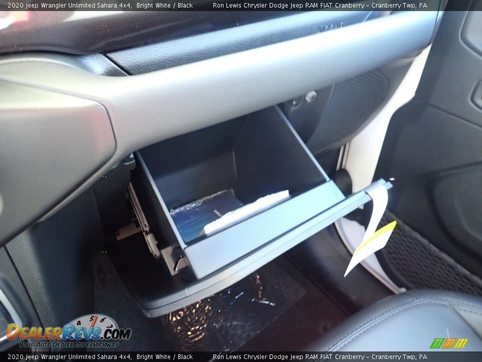 2020 Jeep Wrangler Unlimited Sahara 4x4 Bright White / Black Photo #20