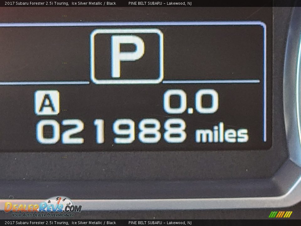 2017 Subaru Forester 2.5i Touring Ice Silver Metallic / Black Photo #3