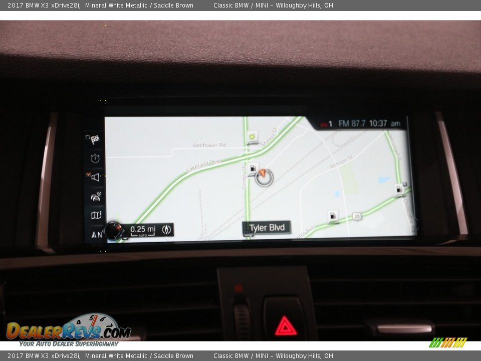 2017 BMW X3 xDrive28i Mineral White Metallic / Saddle Brown Photo #10