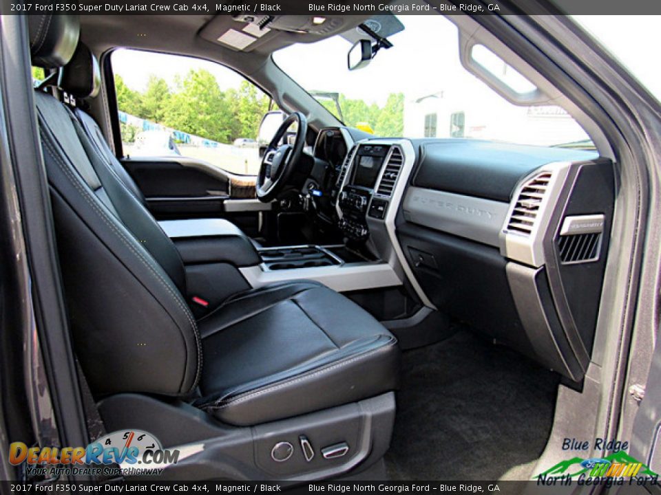 2017 Ford F350 Super Duty Lariat Crew Cab 4x4 Magnetic / Black Photo #10