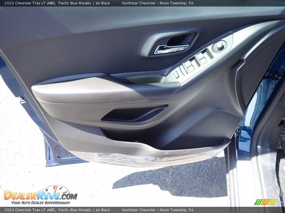 2020 Chevrolet Trax LT AWD Pacific Blue Metallic / Jet Black Photo #14