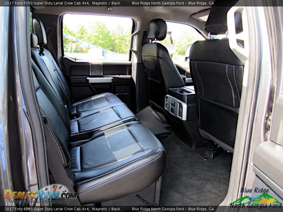 2017 Ford F350 Super Duty Lariat Crew Cab 4x4 Magnetic / Black Photo #11