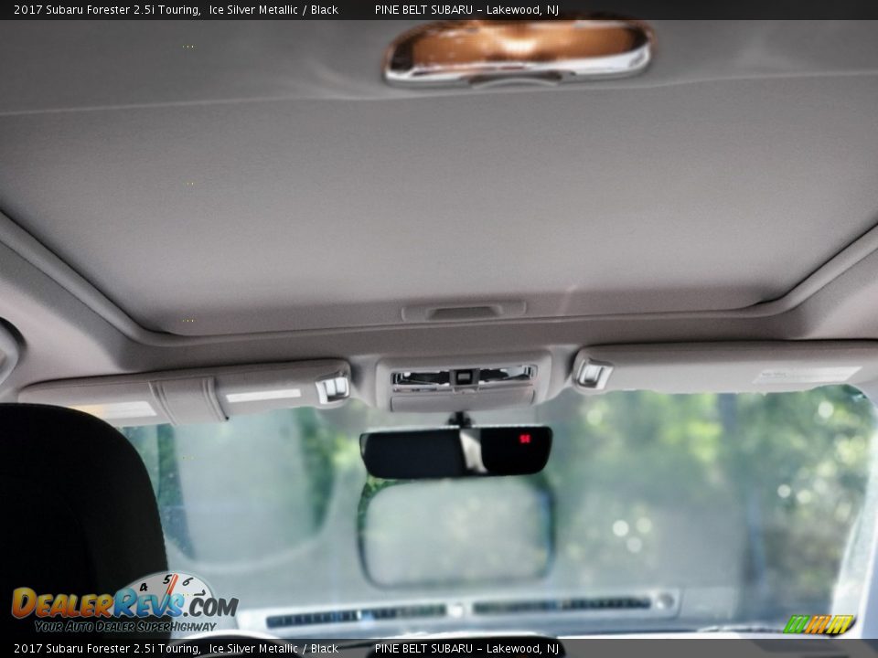 2017 Subaru Forester 2.5i Touring Ice Silver Metallic / Black Photo #9