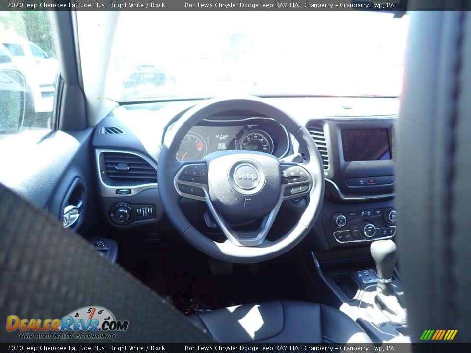 2020 Jeep Cherokee Latitude Plus Bright White / Black Photo #14