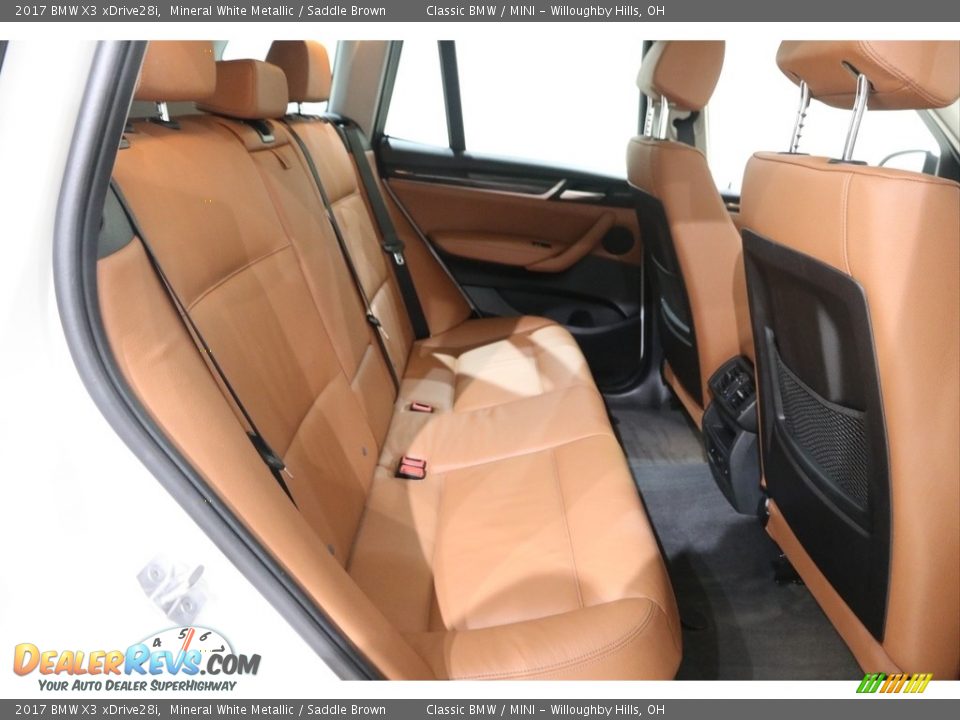 2017 BMW X3 xDrive28i Mineral White Metallic / Saddle Brown Photo #16