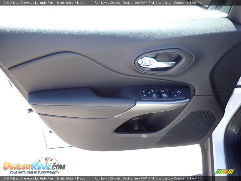 2020 Jeep Cherokee Latitude Plus Bright White / Black Photo #15
