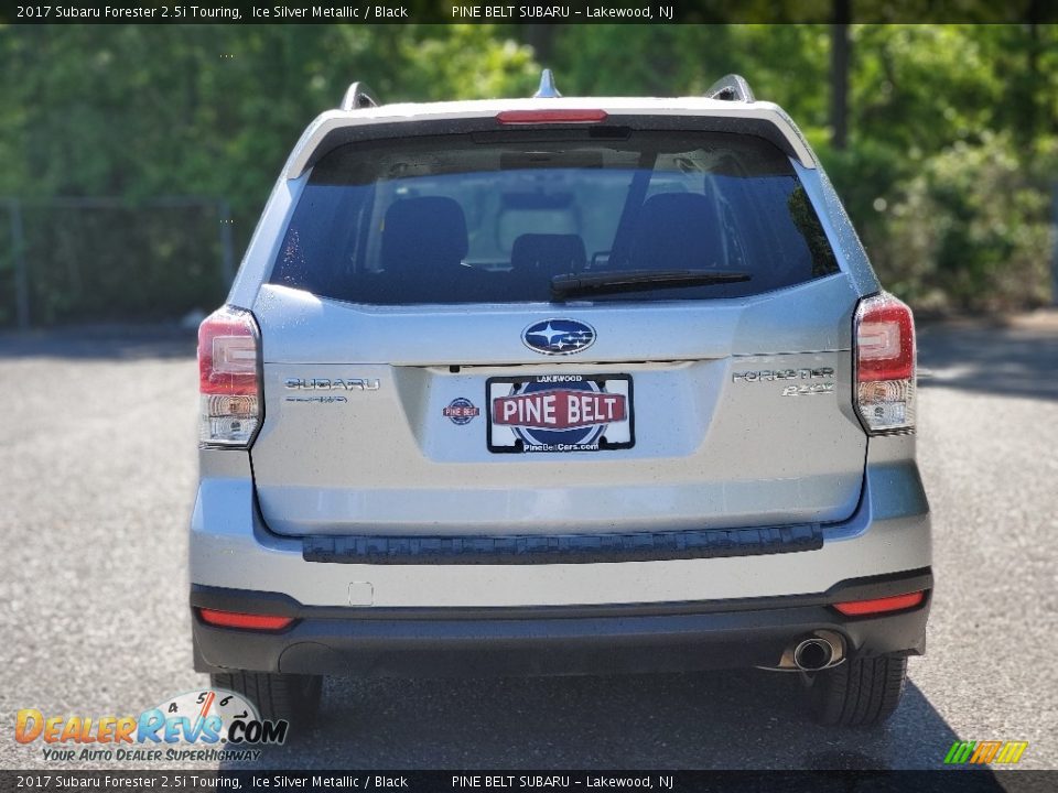 2017 Subaru Forester 2.5i Touring Ice Silver Metallic / Black Photo #17