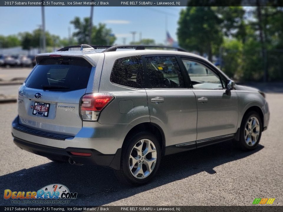 2017 Subaru Forester 2.5i Touring Ice Silver Metallic / Black Photo #18