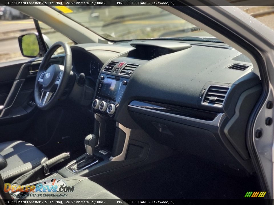 2017 Subaru Forester 2.5i Touring Ice Silver Metallic / Black Photo #22