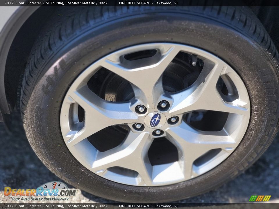 2017 Subaru Forester 2.5i Touring Ice Silver Metallic / Black Photo #28
