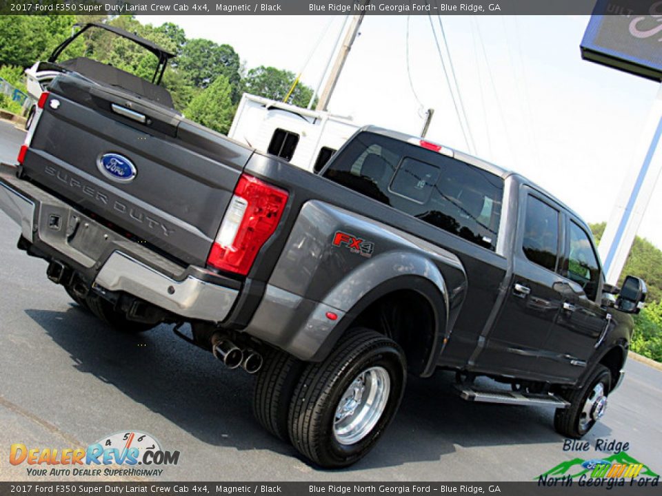 2017 Ford F350 Super Duty Lariat Crew Cab 4x4 Magnetic / Black Photo #33