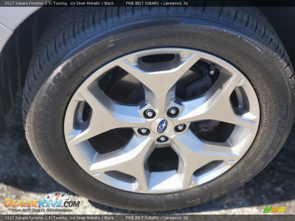 2017 Subaru Forester 2.5i Touring Ice Silver Metallic / Black Photo #31