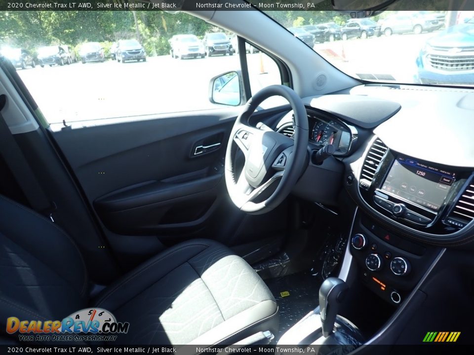2020 Chevrolet Trax LT AWD Silver Ice Metallic / Jet Black Photo #11