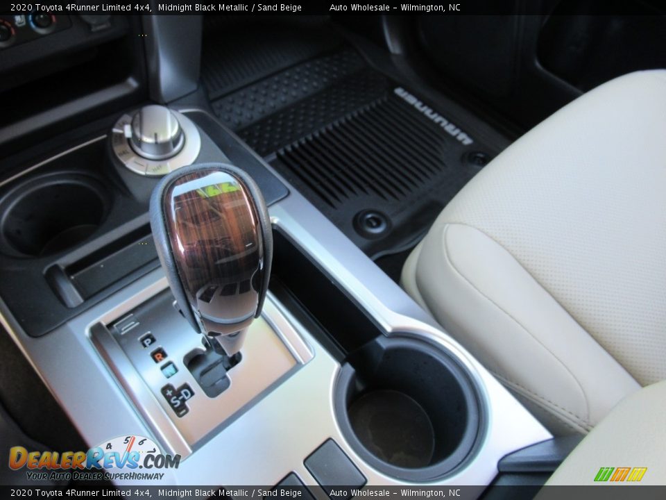 2020 Toyota 4Runner Limited 4x4 Midnight Black Metallic / Sand Beige Photo #19