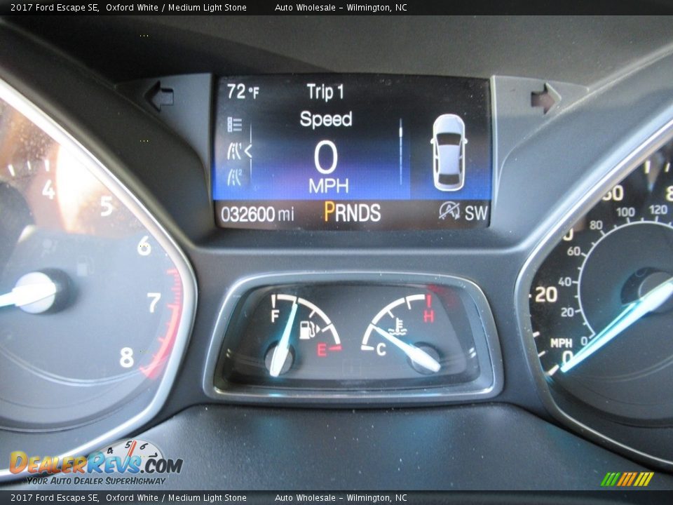 2017 Ford Escape SE Oxford White / Medium Light Stone Photo #15