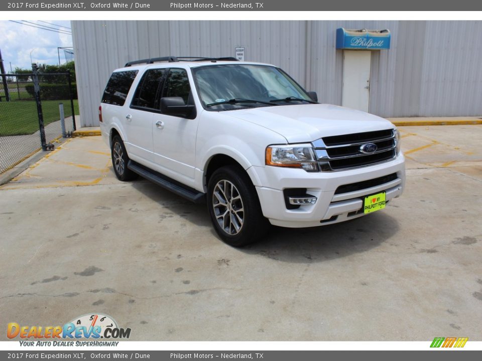2017 Ford Expedition XLT Oxford White / Dune Photo #2