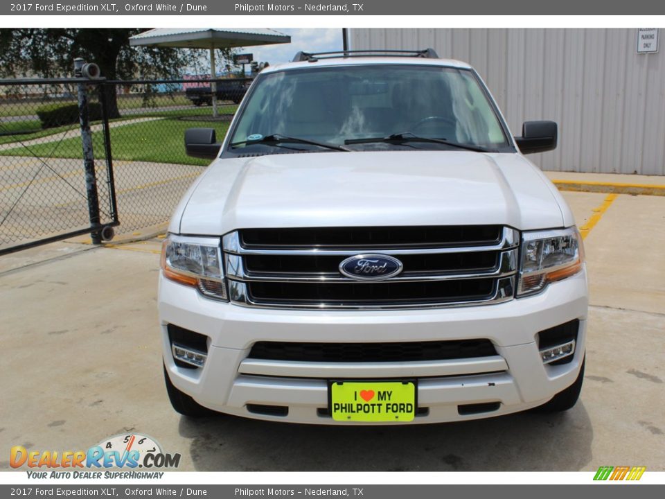 2017 Ford Expedition XLT Oxford White / Dune Photo #3