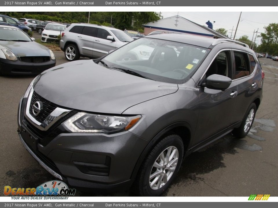 2017 Nissan Rogue SV AWD Gun Metallic / Charcoal Photo #1