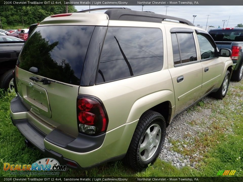 2006 Chevrolet TrailBlazer EXT LS 4x4 Sandstone Metallic / Light Cashmere/Ebony Photo #4