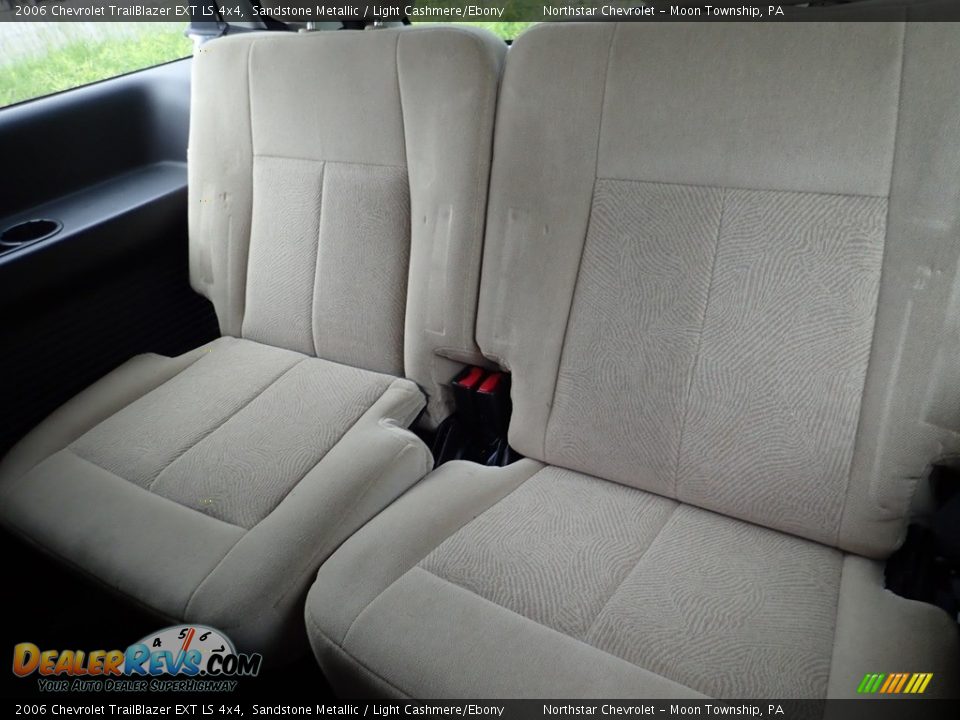2006 Chevrolet TrailBlazer EXT LS 4x4 Sandstone Metallic / Light Cashmere/Ebony Photo #9