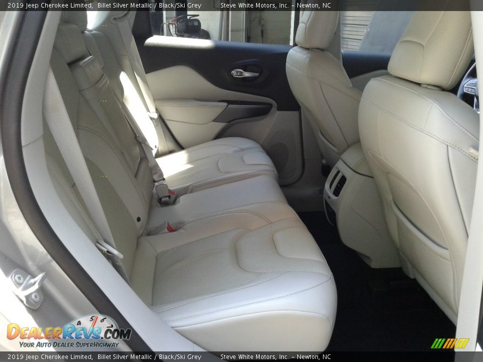 2019 Jeep Cherokee Limited Billet Silver Metallic / Black/Ski Grey Photo #15