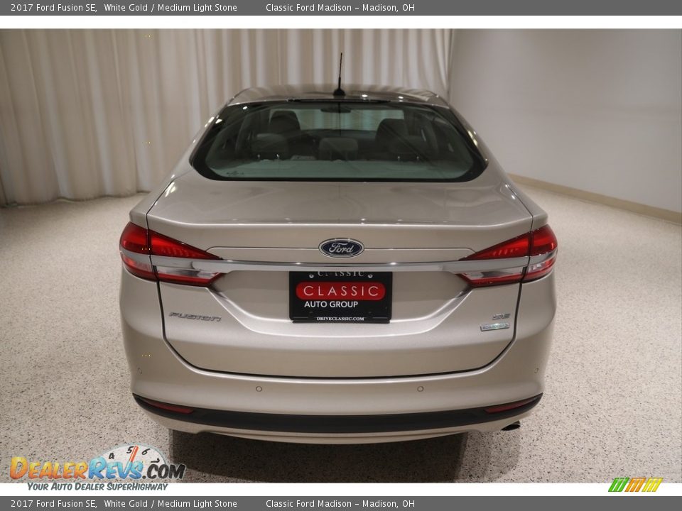 2017 Ford Fusion SE White Gold / Medium Light Stone Photo #4