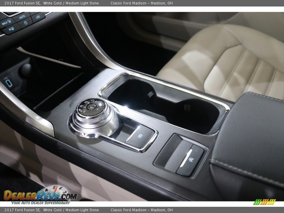 2017 Ford Fusion SE White Gold / Medium Light Stone Photo #13