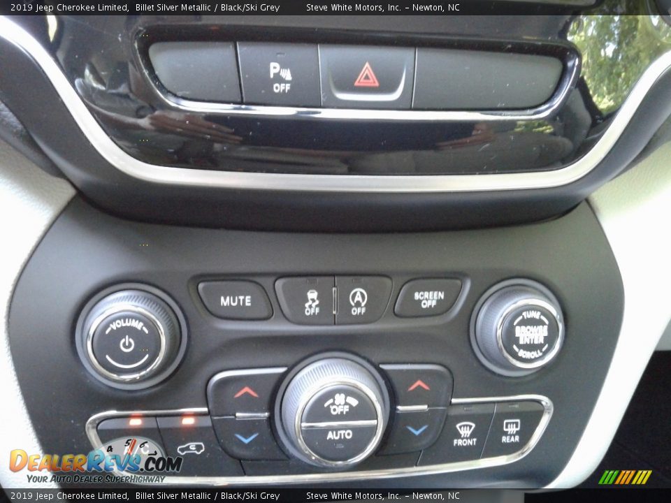 2019 Jeep Cherokee Limited Billet Silver Metallic / Black/Ski Grey Photo #25