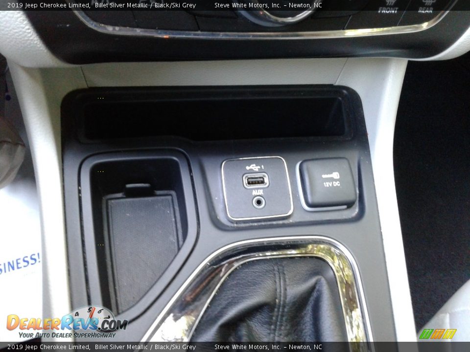 2019 Jeep Cherokee Limited Billet Silver Metallic / Black/Ski Grey Photo #26