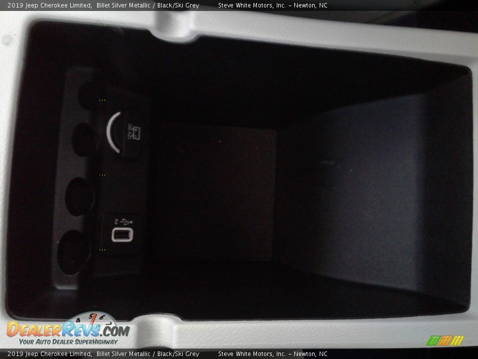 2019 Jeep Cherokee Limited Billet Silver Metallic / Black/Ski Grey Photo #28